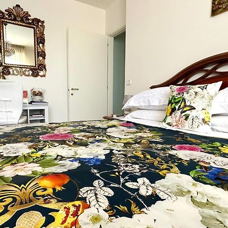 Casa Di Alice Apartment Parma Ngoại thất bức ảnh